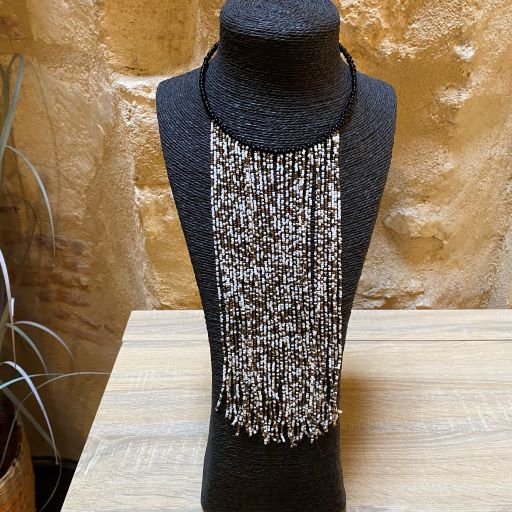 Collier ethnique